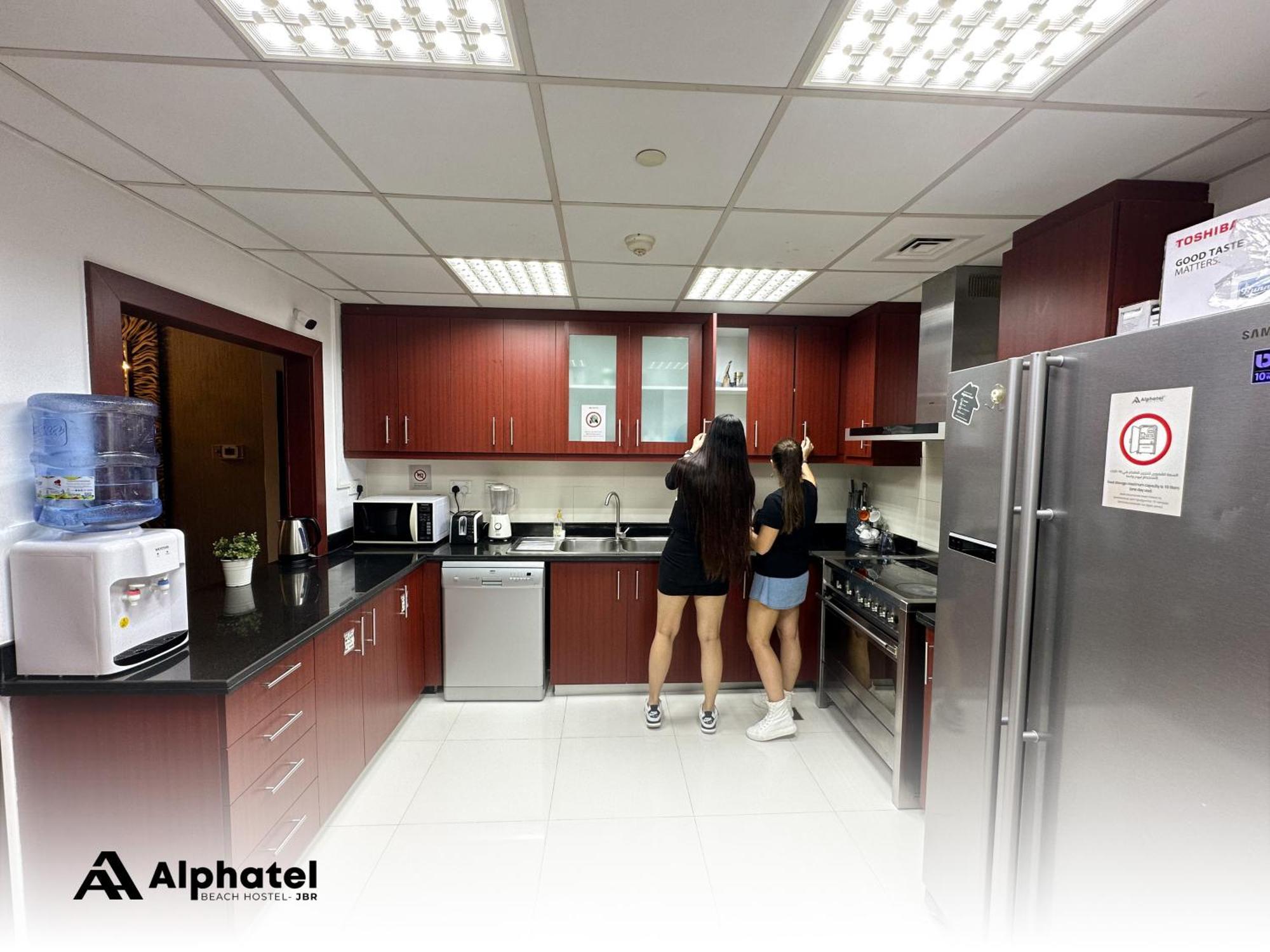 دبي Alphatel Beach Hostel Jbr المظهر الخارجي الصورة